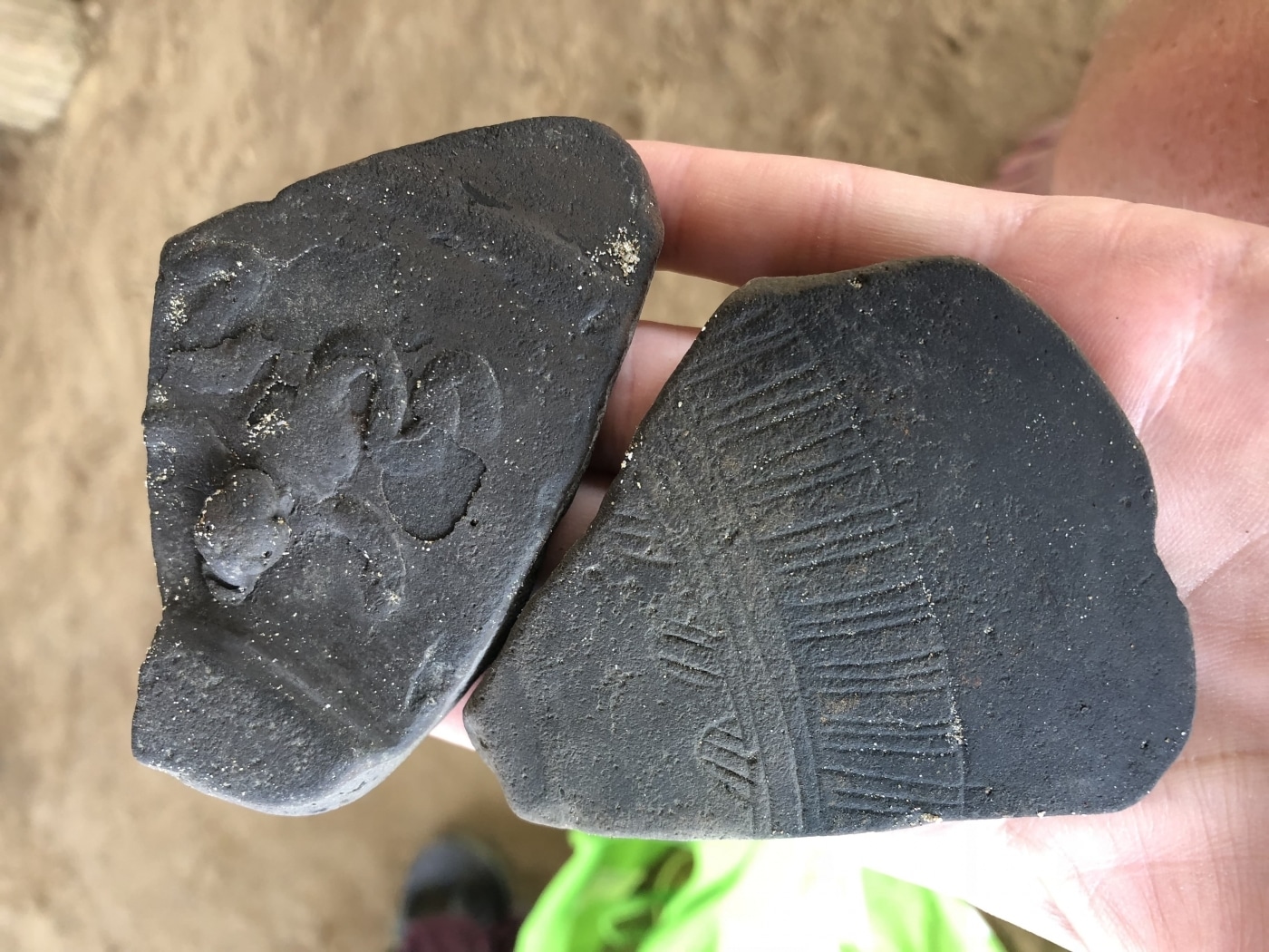 Pre Columbian artifacts found on the beaches in Punto Gordo!  These artifacts can be found all over the place.  Yes, the artifacts are protected by law.